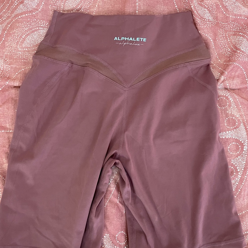 Alphalete alphalux biker shorts, size small, never worn!